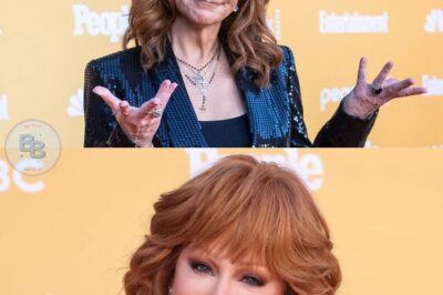 Reba McEntire’s Heartwarming Backstage Moment on ‘The Voice’ Shows Her Two Worlds Collide!