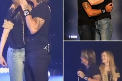 Keith Urban’s Song Interrupted by Surprise Guest Nicole Kidman Steals the Show in Intimate On-Stage Moment
